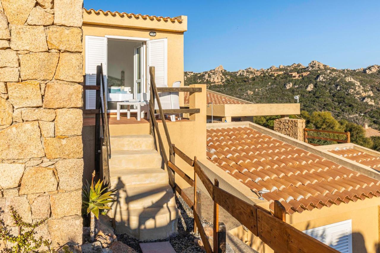 Villa Esmeralda - Free Wifi - With Swimming Pool Коста-Парадисо Экстерьер фото