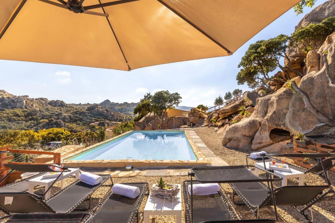 Villa Esmeralda - Free Wifi - With Swimming Pool Коста-Парадисо Экстерьер фото
